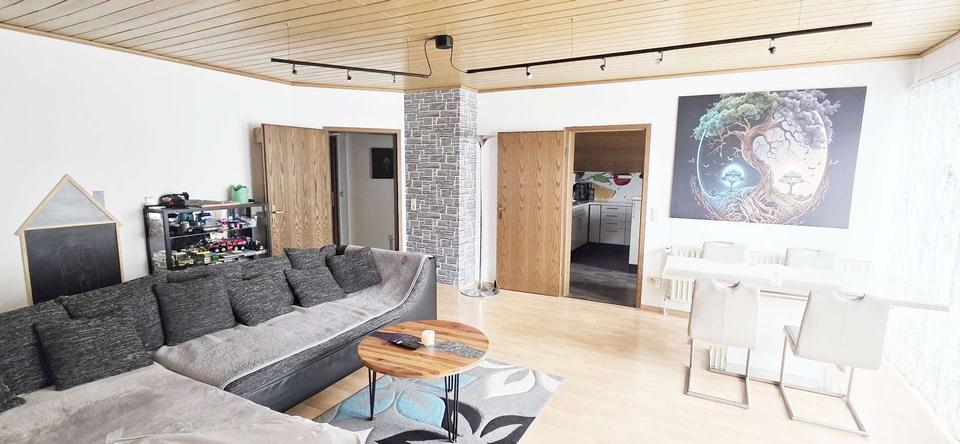 Dachgeschoßwohnung Freiensteinau - 4 Zimmer, 103 m&sup2;, 640&euro; | Angebot:26004731