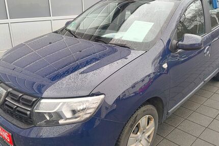 Dacia Logan 144.691 km 6.300 &euro; Fulda 36043