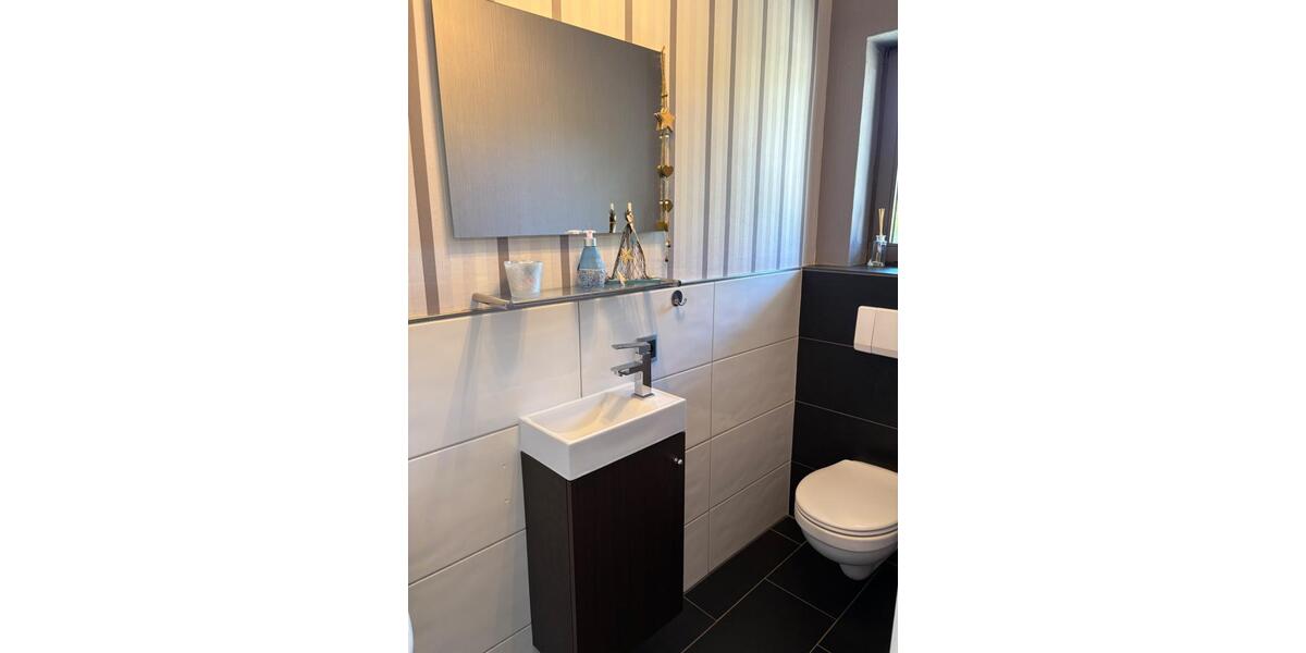 Einfamilienhaus Großenlüder - 7 Zimmer, 170 m&sup2;, 585.000&euro; | Angebot:26722564