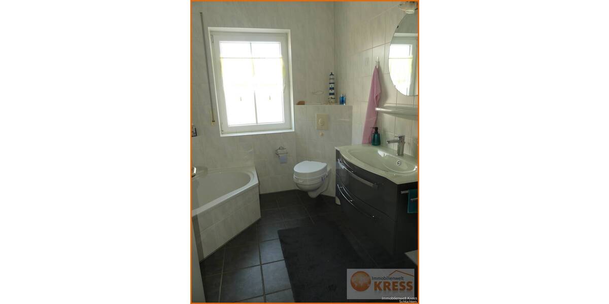 Etagenwohnung Schlüchtern - 3 Zimmer, 93 m&sup2;, 295.000&euro; | Angebot:25916539