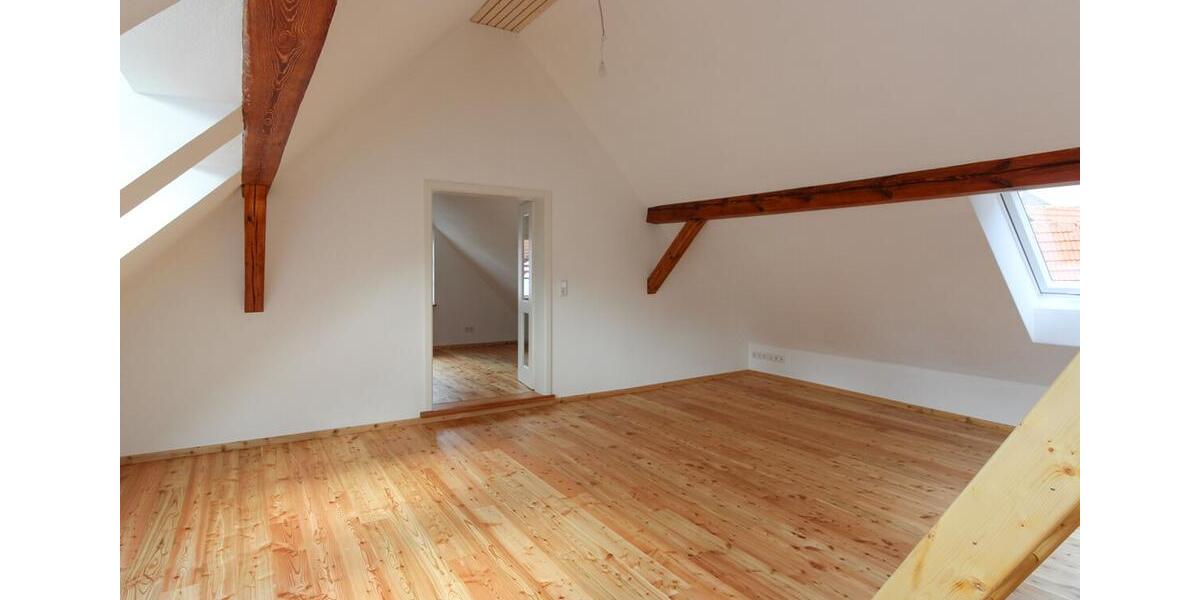 Dachgeschoßwohnung Schlitz - 2 Zimmer, 44 m&sup2;, 500&euro; | Angebot:26366726