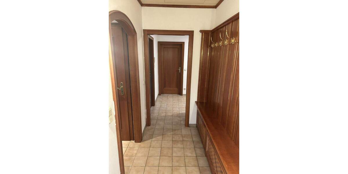 Mehrfamilienhaus, Wohnhaus Neuhof Hattenhof - 7 Zimmer, 210 m&sup2;, 360.000&euro; | Angebot:25815436