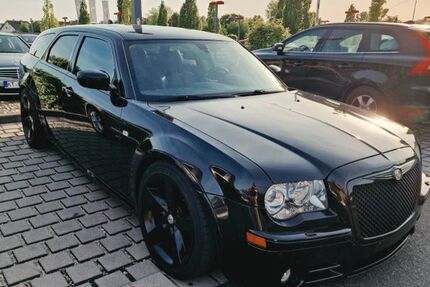Chrysler 300C 233.000 km 2.600 &euro; Fulda 36043