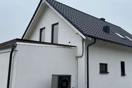 Haus Grebenhain - 6 Zimmer, 199 m&sup2;, 350.000&euro; | Angebot:26070563