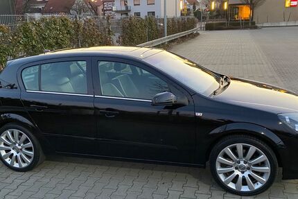 Opel Astra 168.000 km 5.900 &euro; Flieden 36103