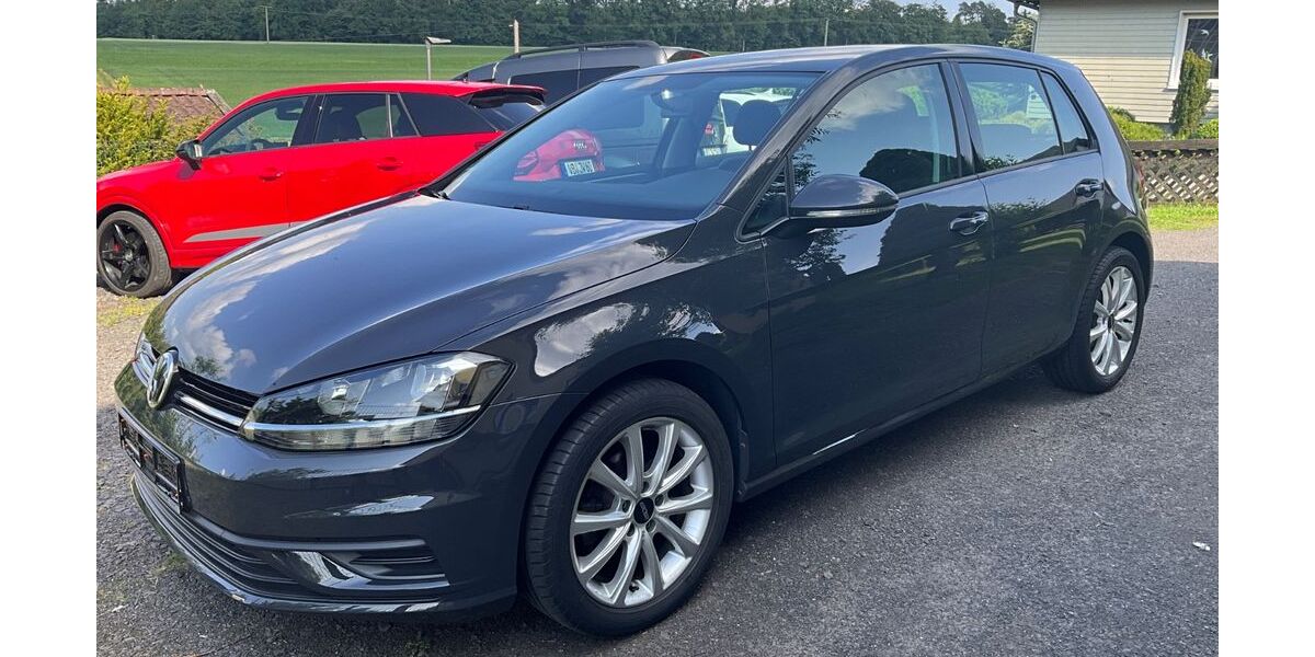 VW Golf 53.000 km 10.390 &euro; Grebenau 36323