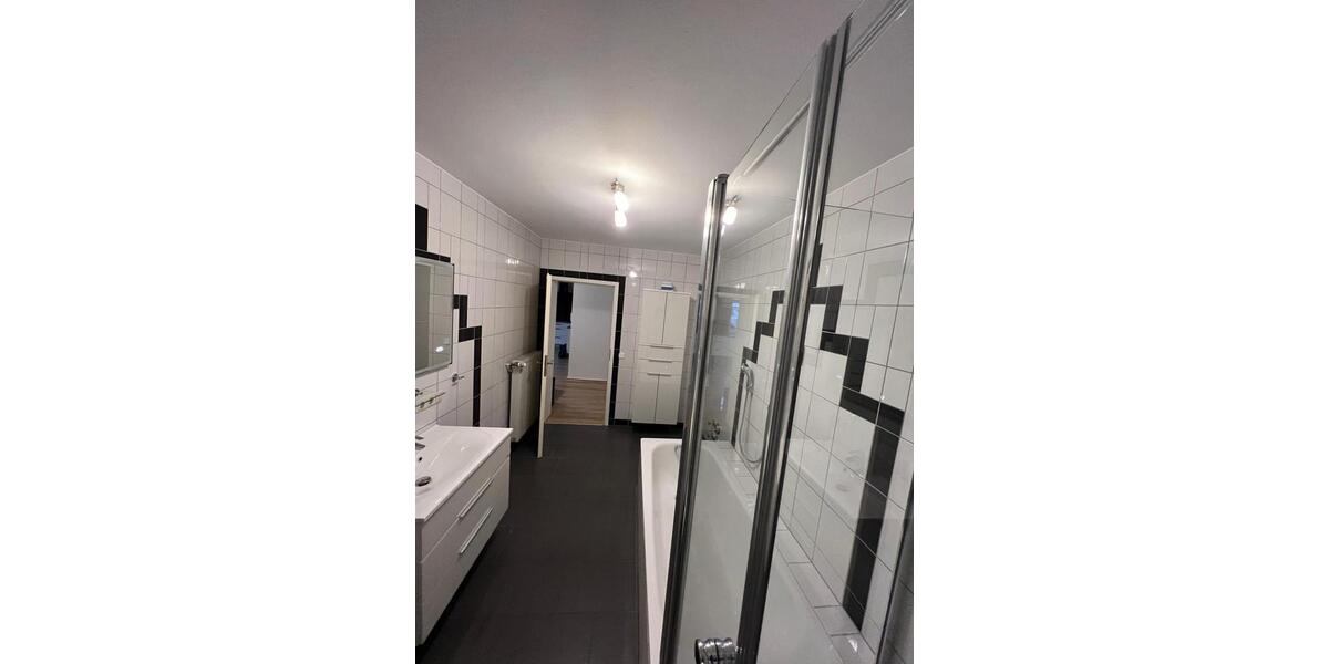 Etagenwohnung Hünfeld - 2 Zimmer, 62 m&sup2;, 160.000&euro; | Angebot:27190506