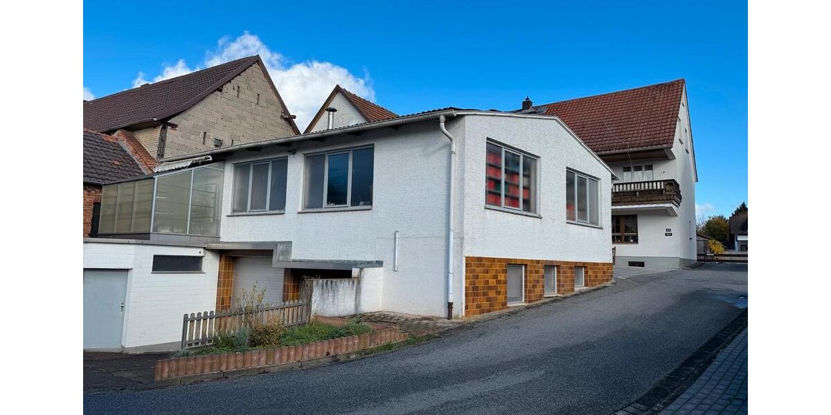 Einfamilienhaus Lauterbach (Hessen) - 10 Zimmer, 250 m&sup2;, 485.000&euro; | Angebot:25234107