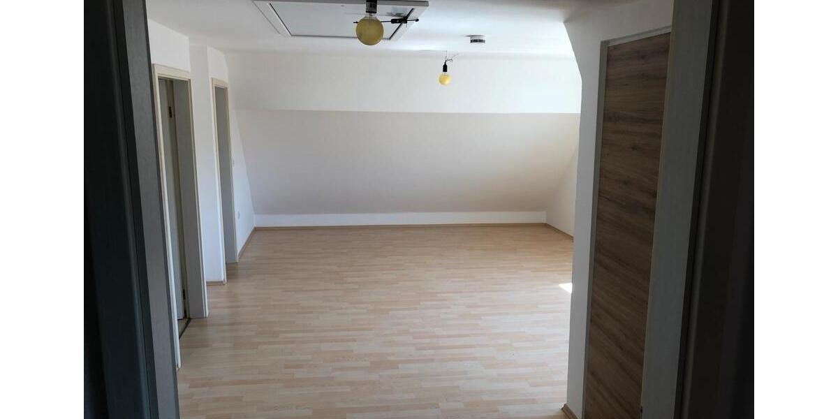 Dachgeschoßwohnung Schlitz - 2 Zimmer, 55 m&sup2;, 435&euro; | Angebot:26019503