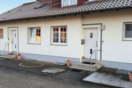 Haus Burghaun - 14 Zimmer, 420 m&sup2;, 695.000&euro; | Angebot:25367284