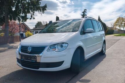 VW Touran 255.131 km 2.900 &euro; Fulda Edelzell 36043