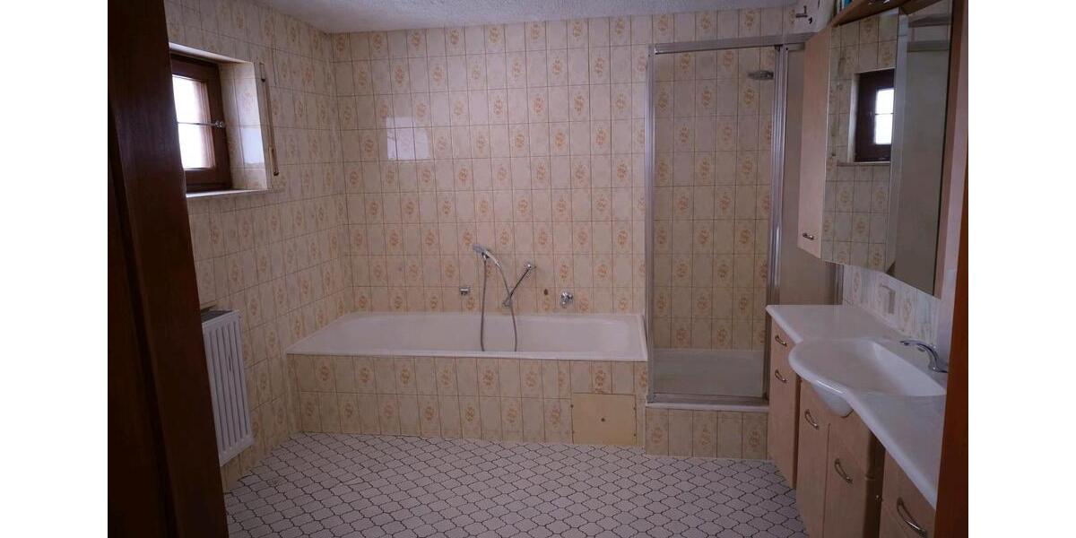 Einfamilienhaus Sinntal - 185.000&euro; | Angebot:25540411