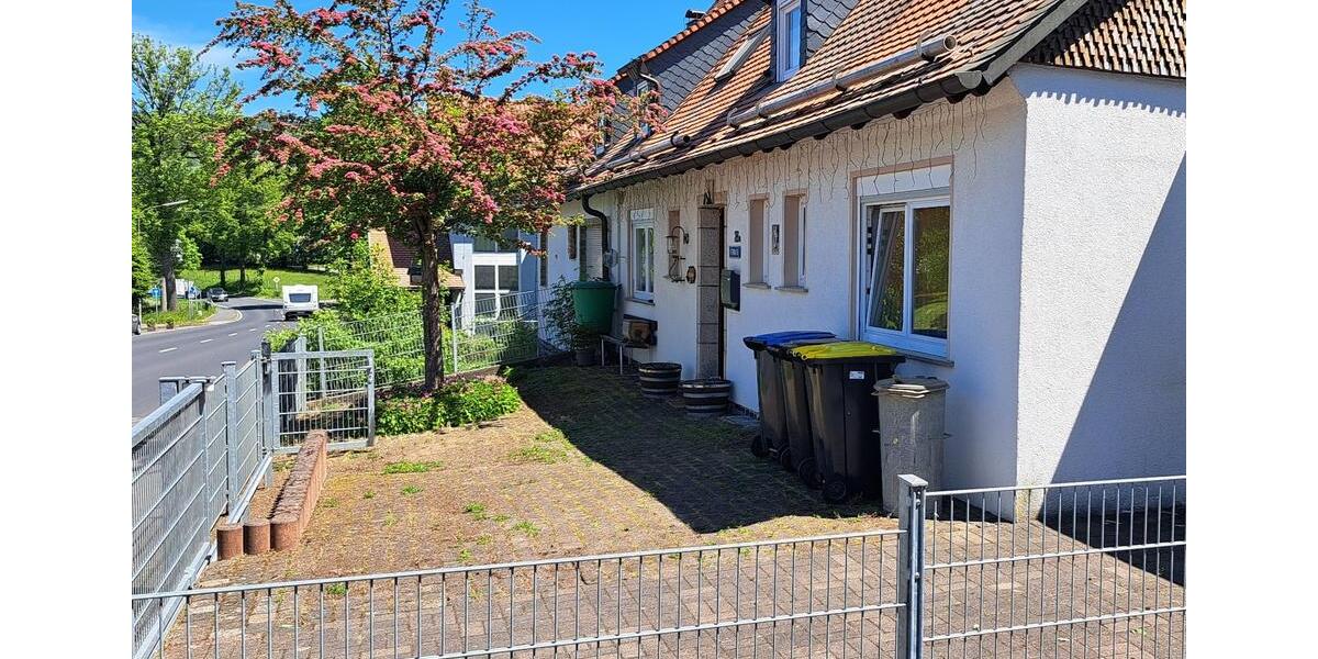 Doppelhaushälfte Hilders - 8 Zimmer, 220 m&sup2;, 239.000&euro; | Angebot:26007242