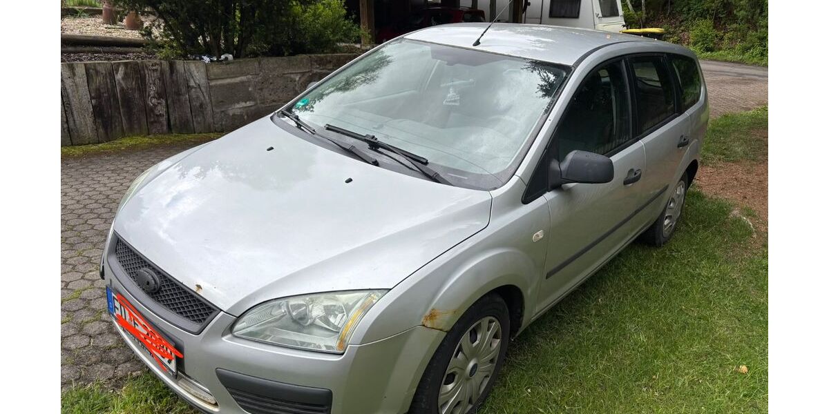 Ford Focus 317.000 km 650 &euro; Petersberg 36100