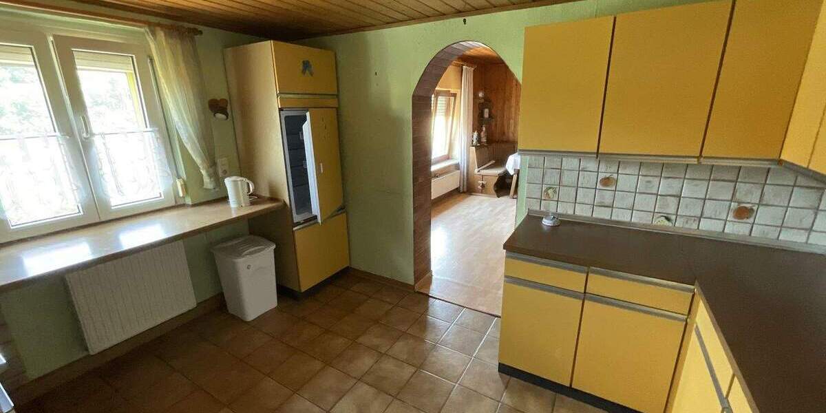 Mehrfamilienhaus, Wohnhaus Bad Brückenau - 5 Zimmer, 187 m&sup2;, 165.000&euro; | Angebot:25668473
