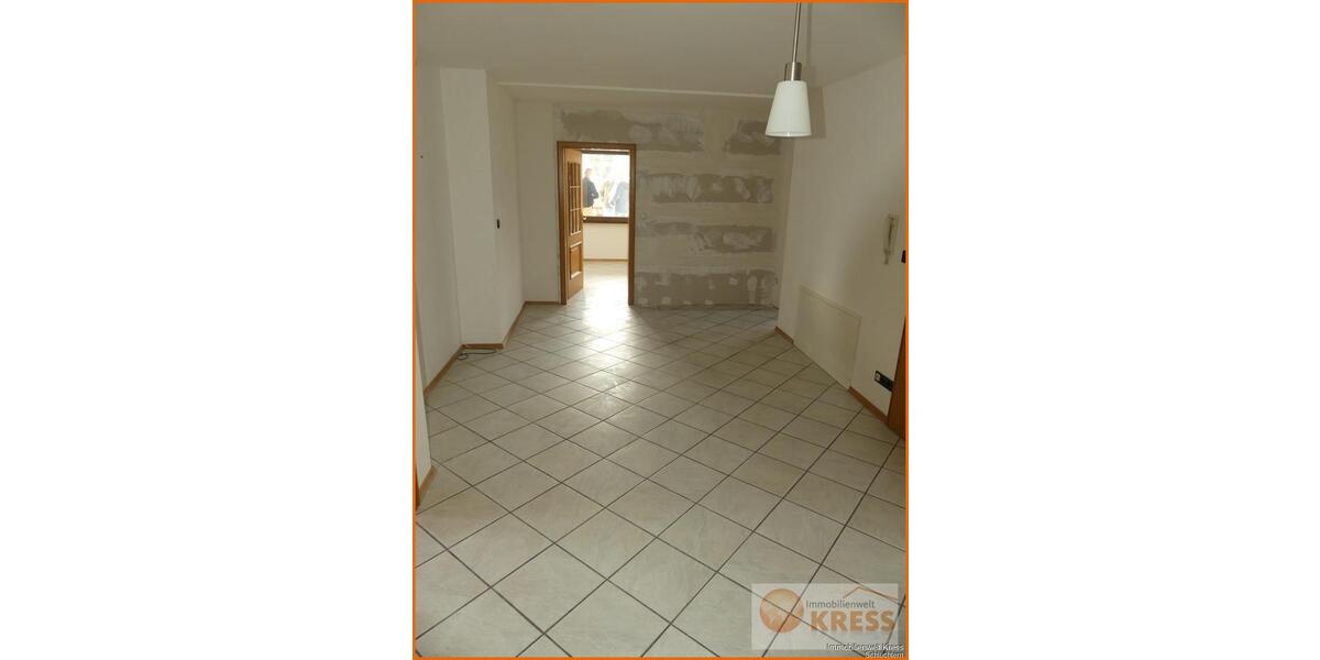 Etagenwohnung Flieden - 4 Zimmer, 136 m&sup2;, 650&euro; | Angebot:25306618