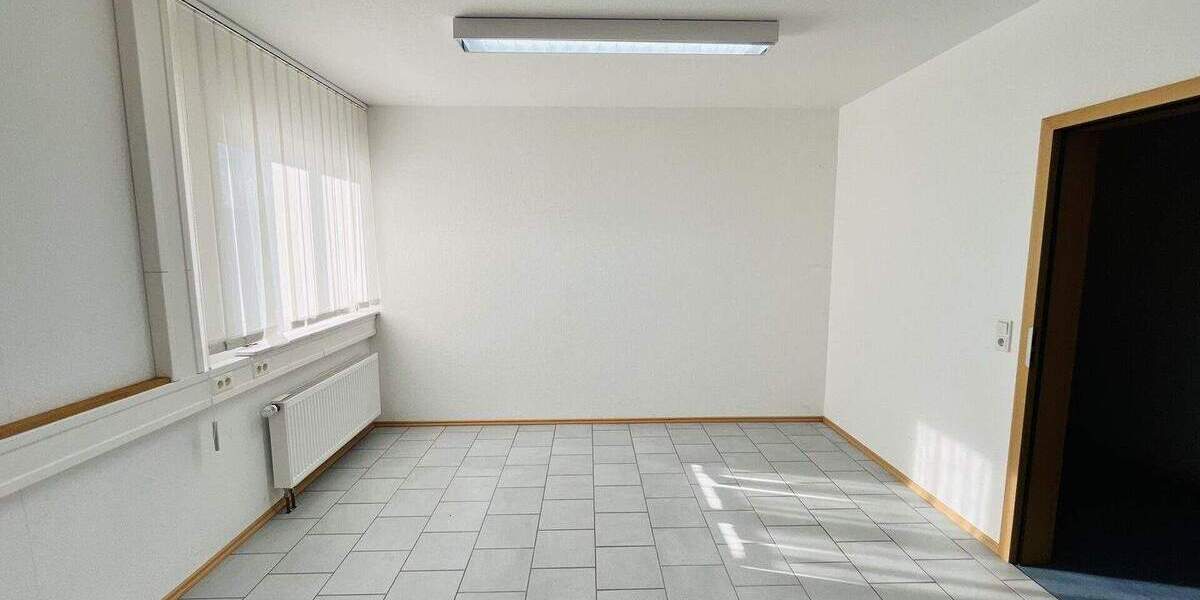 Gewerbeobjekt Neuhof Dorfborn - 2 Zimmer, 4.500&euro; | Angebot:26787663