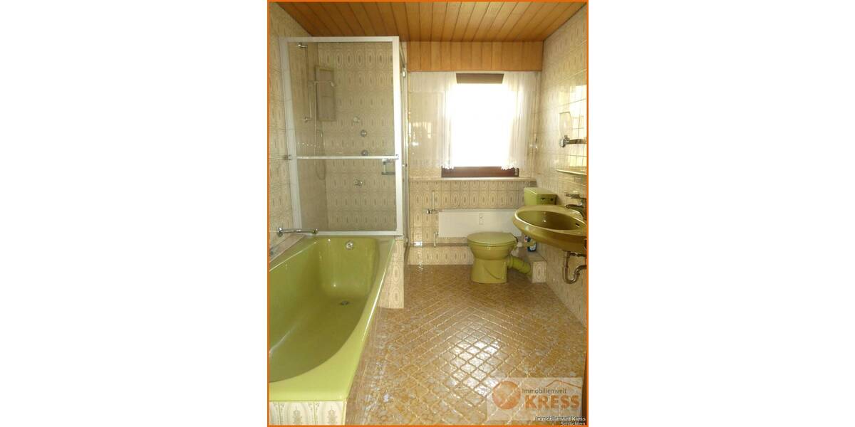 Mehrfamilienhaus, Wohnhaus Sinntal / Oberzell Oberzell - 8 Zimmer, 212 m&sup2;, 275.000&euro; | Angebot:26392538