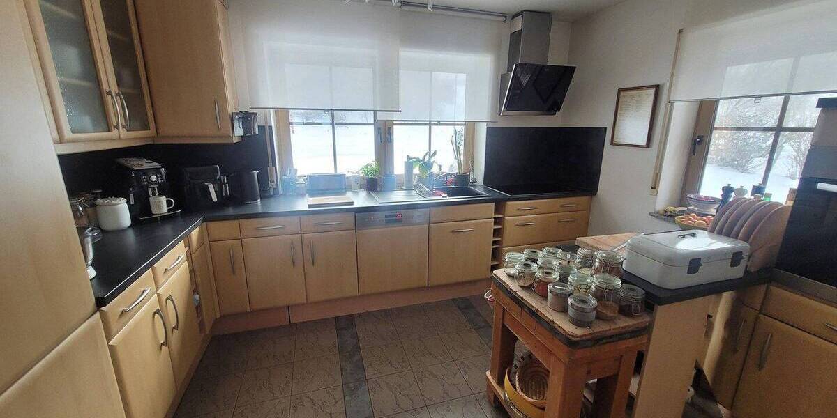 Einfamilienhaus Burghaun Langenschwarz - 5 Zimmer, 170 m&sup2;, 340.000&euro; | Angebot:25994782