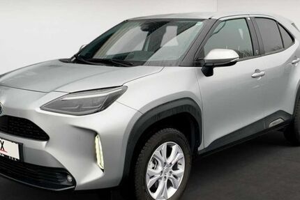 Toyota Yaris Cross 15.800 km 25.990 &euro; Petersberg 36100
