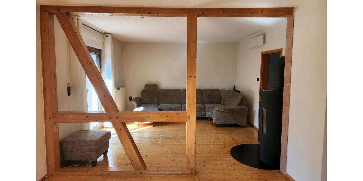 Einfamilienhaus Eiterfeld - 7 Zimmer, 140 m&sup2;, 215.000&euro; | Angebot:26725441