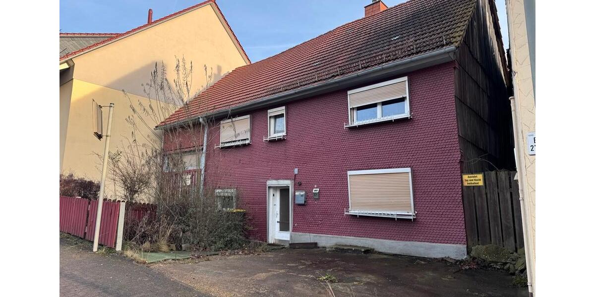 Einfamilienhaus Herbstein - 6 Zimmer, 100 m&sup2;, 85.000&euro; | Angebot:26112999