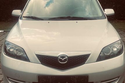 Mazda 2 115.000 km 2.300 &euro; Fulda 36041