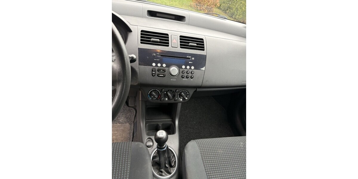 Suzuki Swift 217.000 km 2.699 &euro; Petersberg 36100