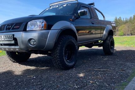 Nissan Navara 217.000 km 17.500 &euro; Herbstein 36358
