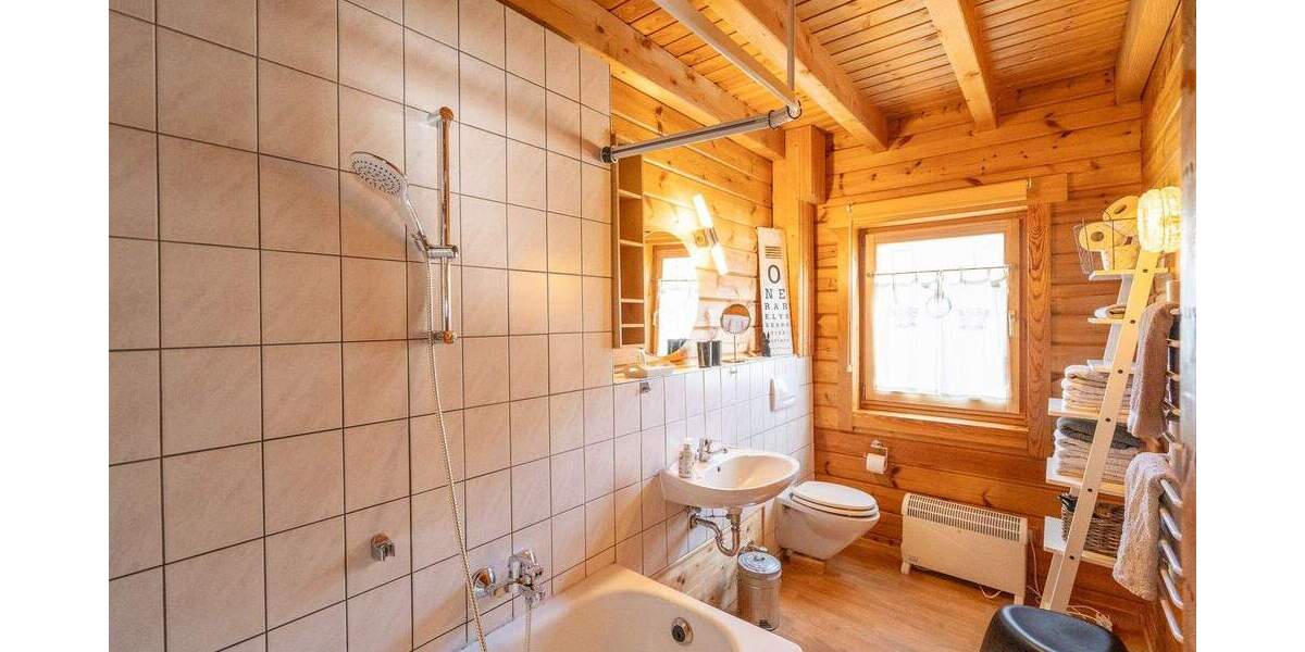 Mehrfamilienhaus, Wohnhaus Hilders Unterbernhards - 5 Zimmer, 120 m&sup2;, 265.000&euro; | Angebot:25820639