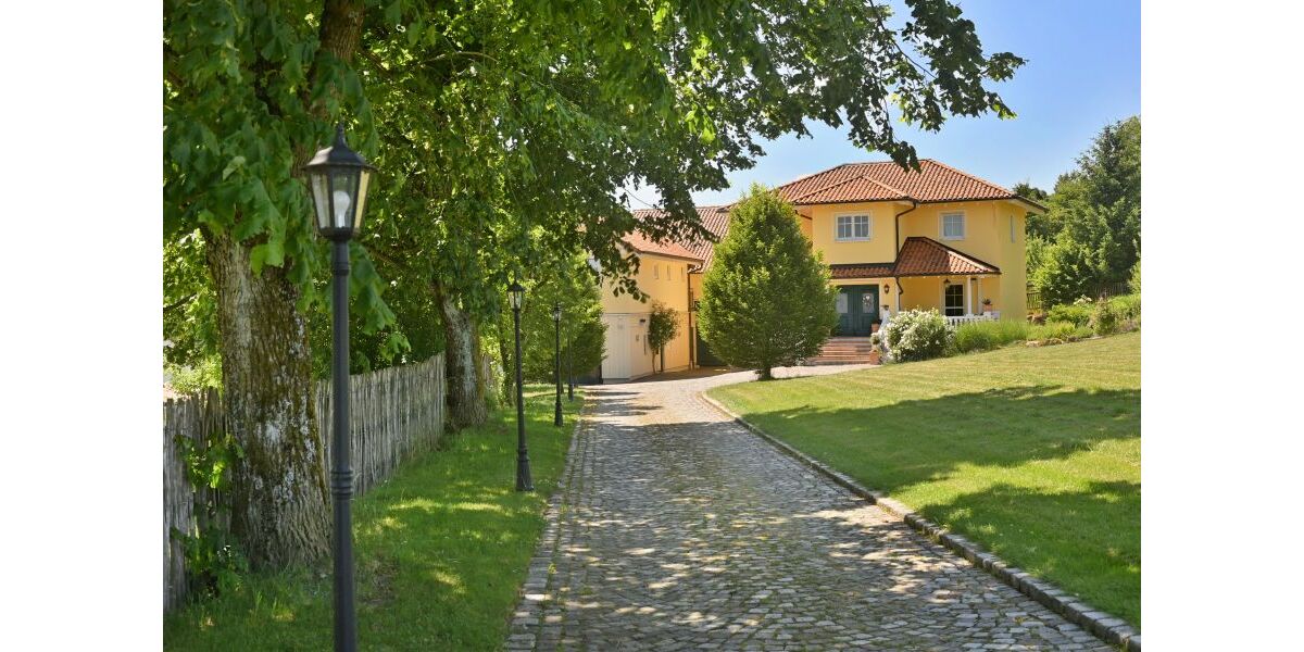 Provisionsfrei* Wohnen wie im Urlaub - Traumhaus im Biosphärenreservat Rhön - Einfamilienhaus Poppenhausen | Angebot:25634647