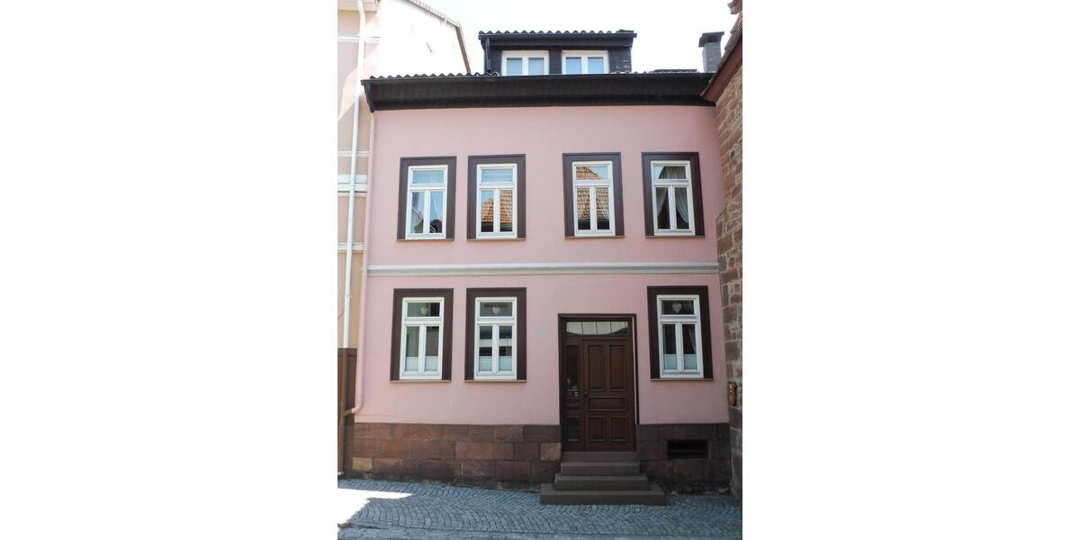 Reihenhaus Tann (Rhön) - 8 Zimmer, 248 m&sup2;, 235.000&euro; | Angebot:25296243