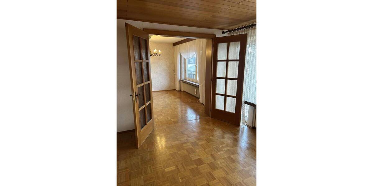 Einfamilienhaus Bad Salzschlirf - 7 Zimmer, 201 m&sup2;, 263.000&euro; | Angebot:25664848