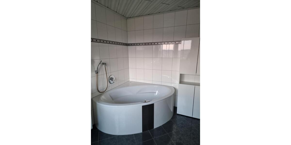 Mehrfamilienhaus, Wohnhaus Burghaun - 13 Zimmer, 400 m&sup2;, 2.100&euro; | Angebot:26554824
