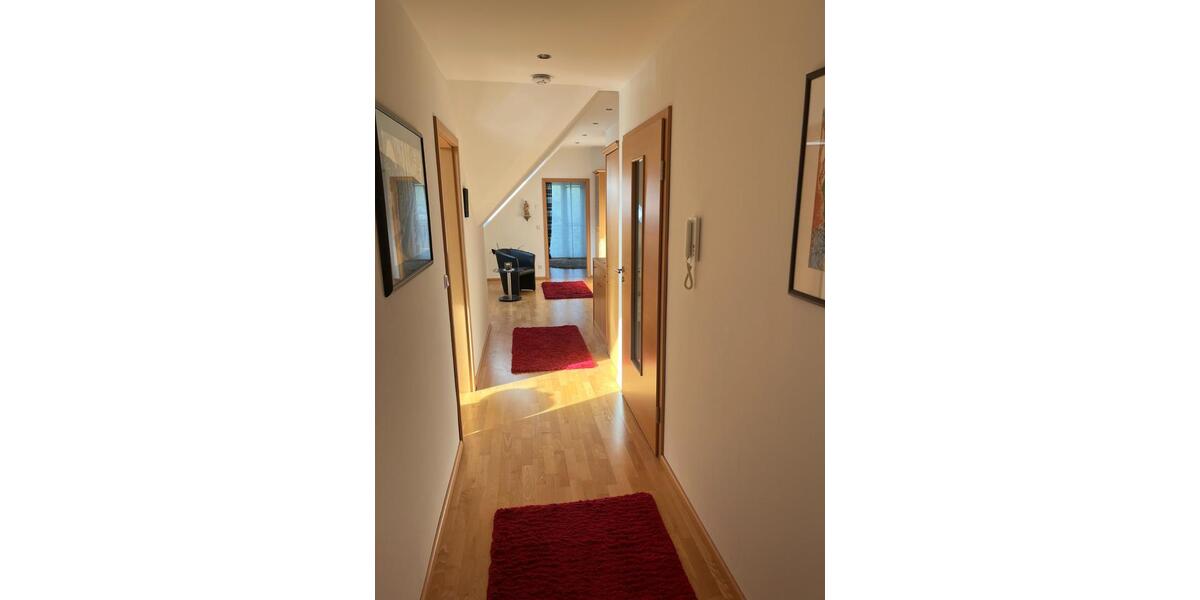 Dachgeschoßwohnung Geisa - 2 Zimmer, 92 m&sup2;, 1.080&euro; | Angebot:24444740