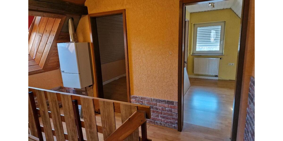 Einfamilienhaus Poppenhausen (Wasserkuppe) - 4 Zimmer, 114 m&sup2;, 199.000&euro; | Angebot:24783226