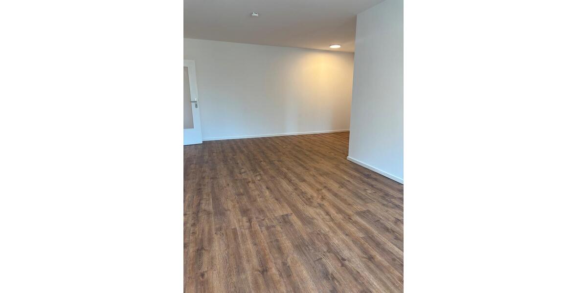 Etagenwohnung Großenlüder - 4 Zimmer, 84 m&sup2;, 280.000&euro; | Angebot:26185850