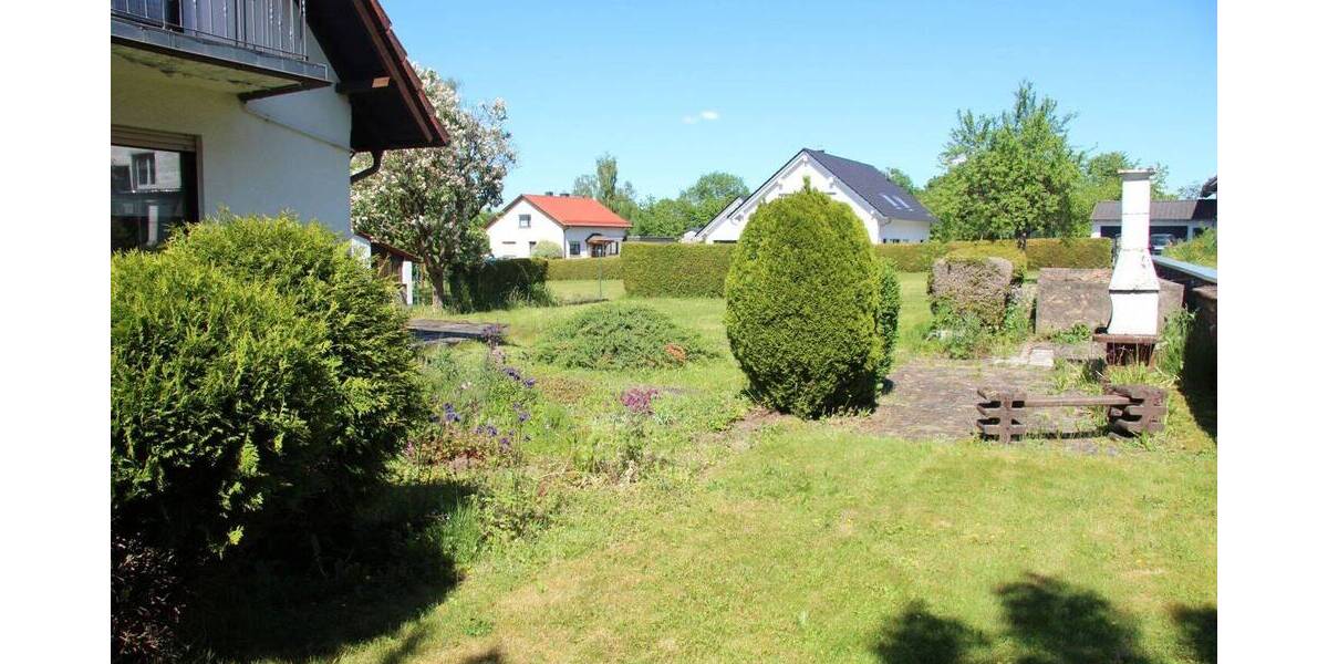 Mehrfamilienhaus, Wohnhaus Herbstein Altenschlirf - 7 Zimmer, 153 m&sup2;, 185.000&euro; | Angebot:26751885