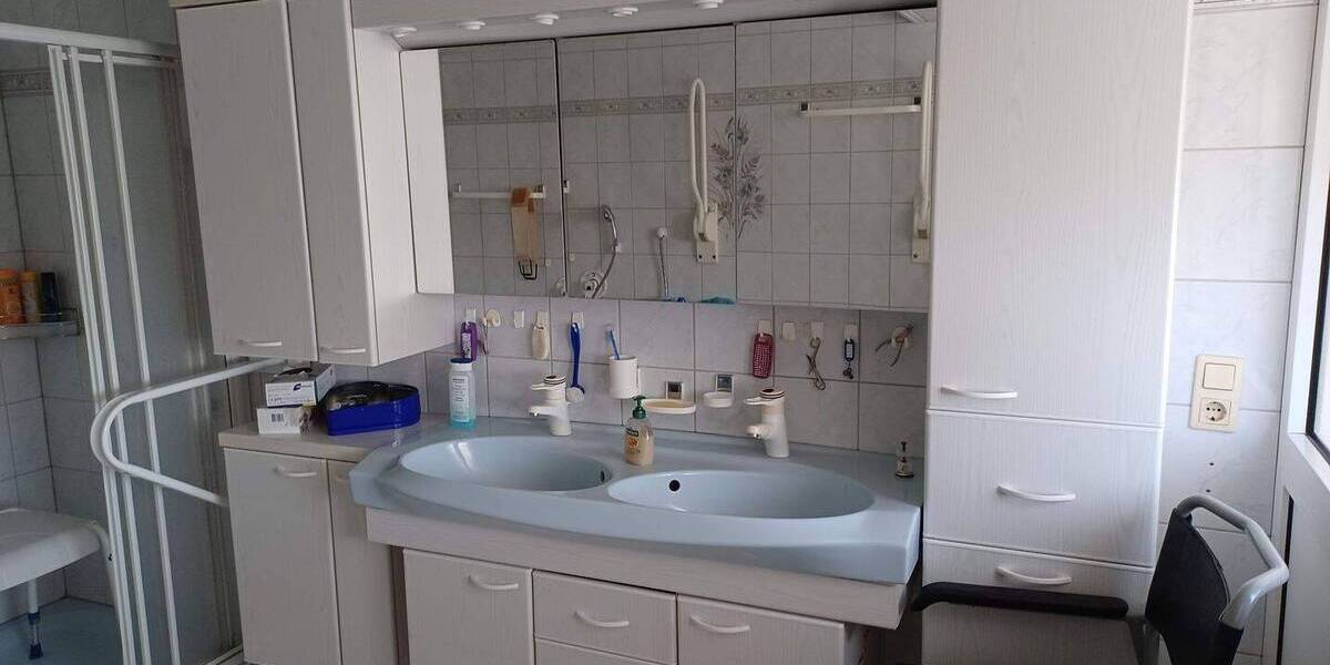 Bauernhaus, Landhaus Grebenhain Nösberts-Weidmoos - 8 Zimmer, 246 m&sup2;, 199.000&euro; | Angebot:26673620