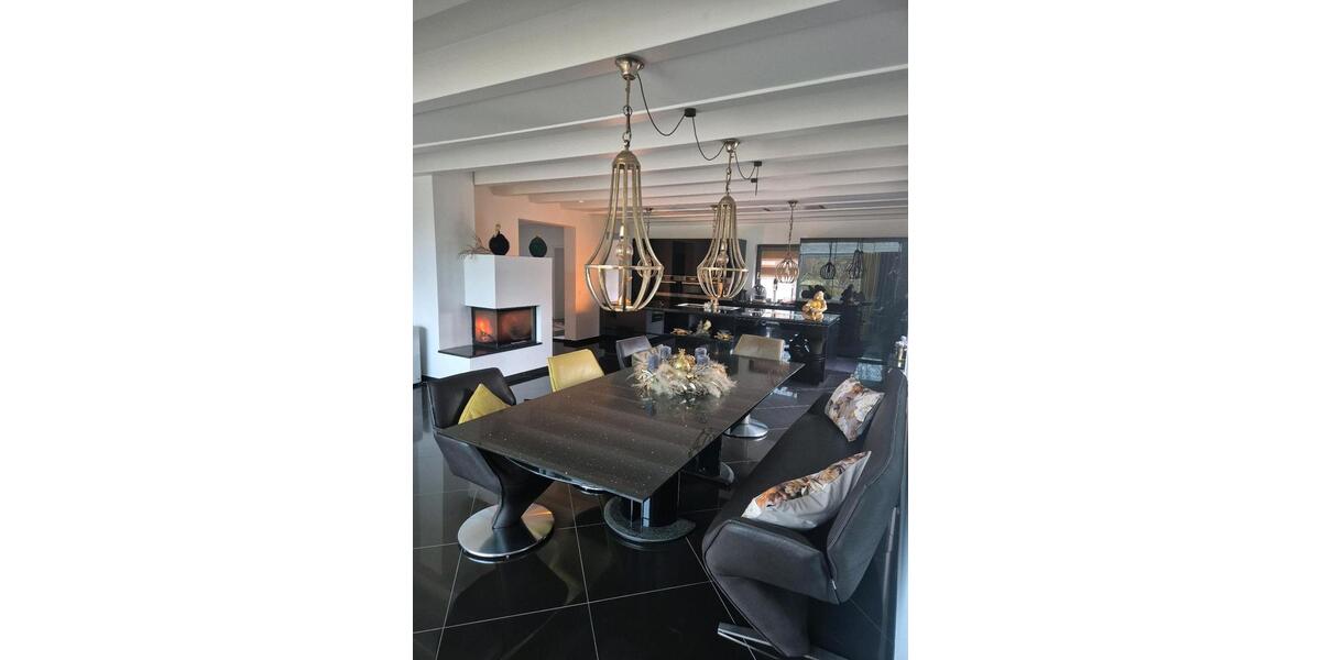 Villa Burghaun - 7 Zimmer, 380 m&sup2;, 899.000&euro; | Angebot:26227948