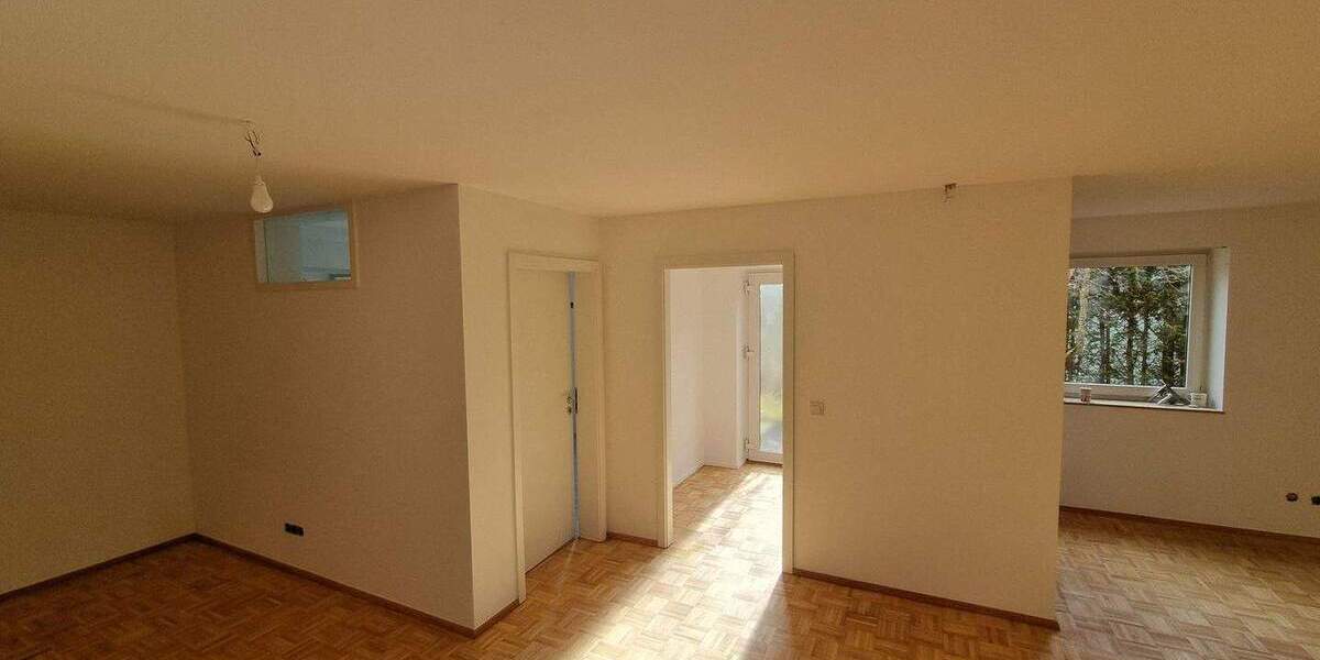 Etagenwohnung Schlüchtern - 2 Zimmer, 83 m&sup2;, 690&euro; | Angebot:25752233