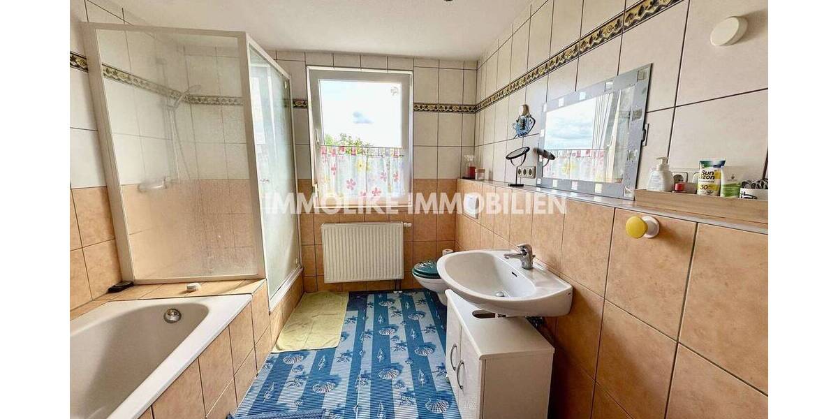 Einfamilienhaus Hünfeld - 6 Zimmer, 175 m&sup2;, 479.000&euro; | Angebot:25770852