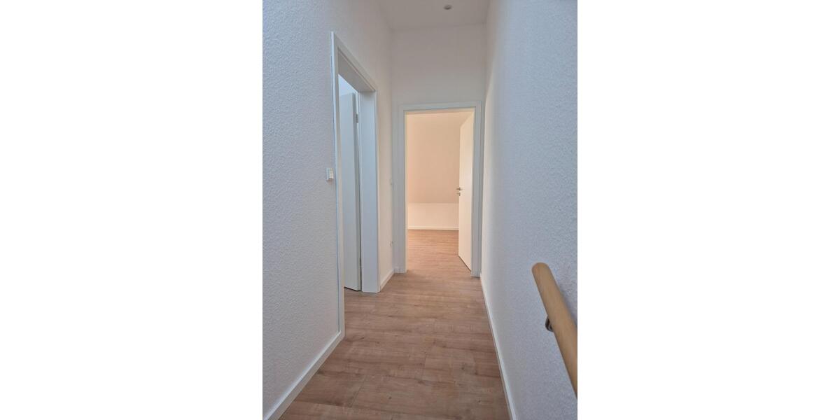 Etagenwohnung Niederaula - 3 Zimmer, 75 m&sup2;, 700&euro; | Angebot:25840142