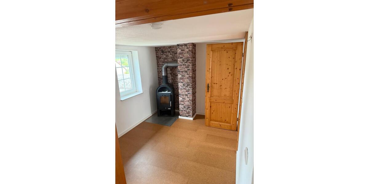 Reihenhaus Niederaula - 2 Zimmer, 132 m&sup2;, 148.000&euro; | Angebot:25650233