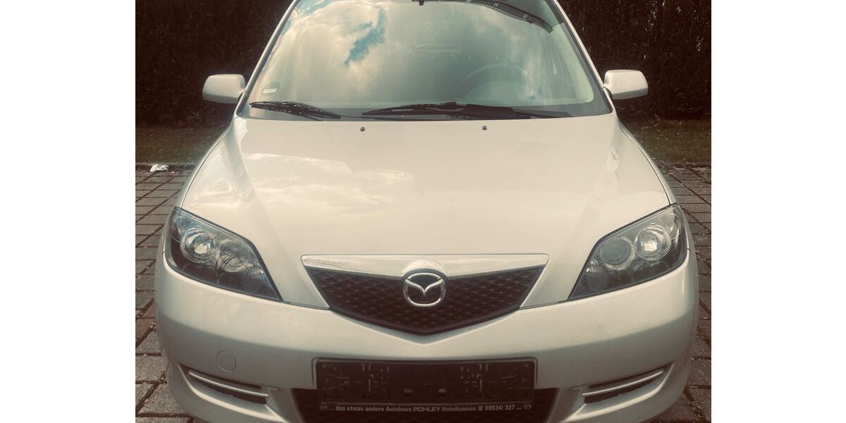 Mazda 2 115.000 km 2.300 &euro; Fulda 36041