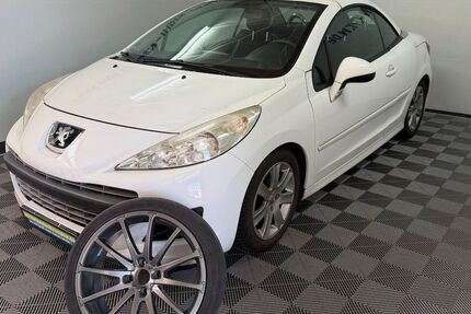 Peugeot 207 113.500 km 2.100 &euro; Fulda 36043