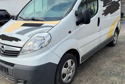 Opel Vivaro 164.000 km 3.200 &euro; Grebenau - Schwarz 36323