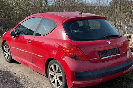 Peugeot 207 240.000 km 800 &euro; Eichenzell 36124