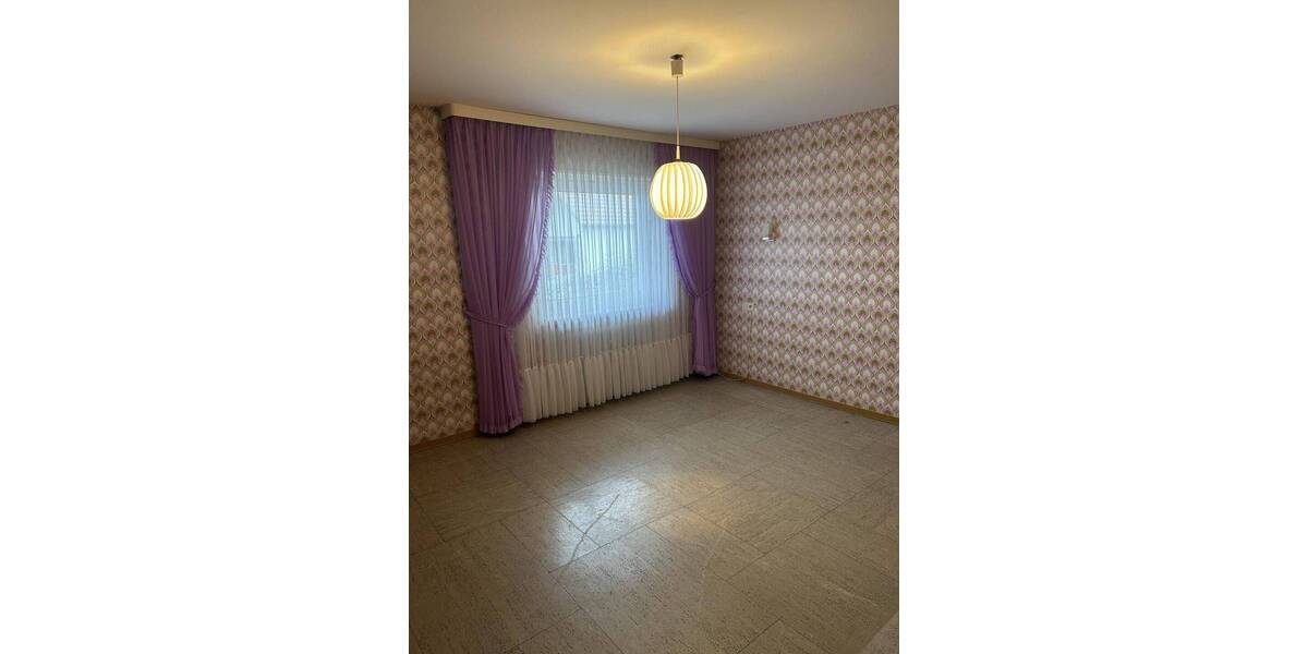 Einfamilienhaus Bad Salzschlirf - 7 Zimmer, 201 m&sup2;, 263.000&euro; | Angebot:25664848