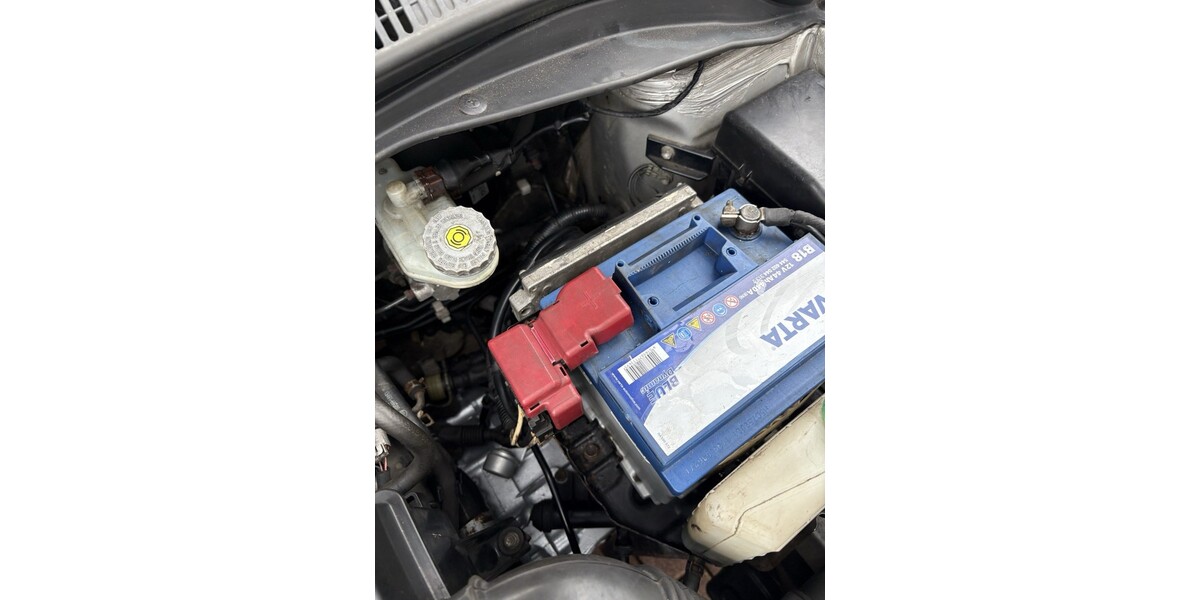 Suzuki Swift 217.000 km 2.699 &euro; Petersberg 36100